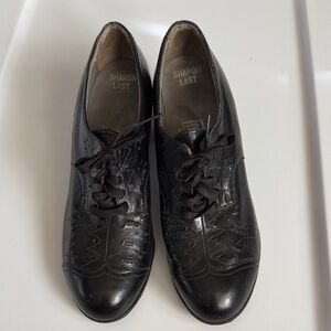 Size 6 Vintage 1940s Black Oxford Pumps